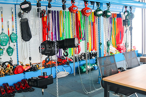 螺桿式中央空調維修手拉葫蘆高效助力工具